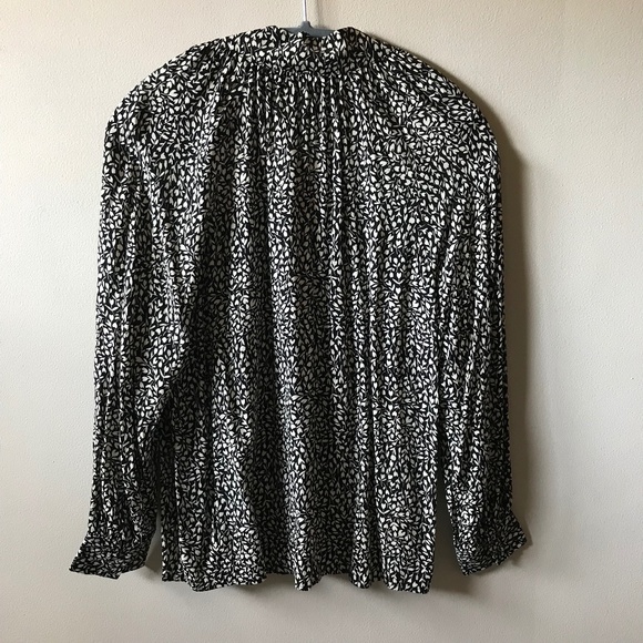 NWT Mango Flowy Floral Top Blouse - Picture 5 of 7